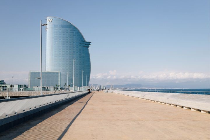Découvrez les Meilleurs Quartiers pour Vivre et Investir à Barcelone 