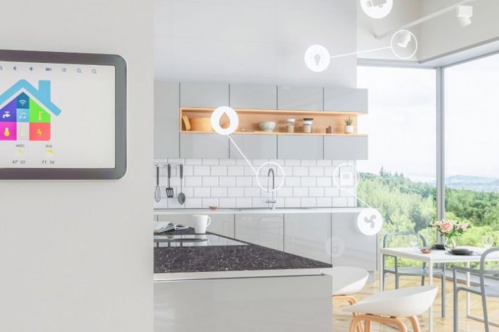 La révolution des dispositifs intelligents à domicile
